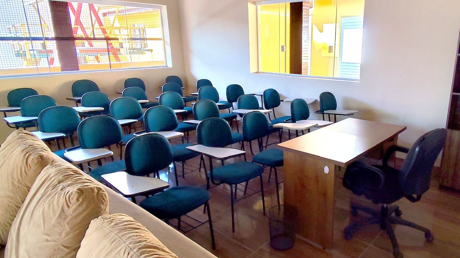 WhatsApp Image 2025-09-30 at 09.30.09 (1)