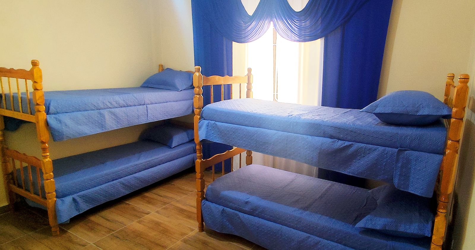 WhatsApp Image 2025-09-30 at 09.30.10 (1)